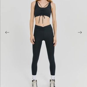 Bandier Something Navy BLACK High Rise Ruched Leggings women’s size XL like new